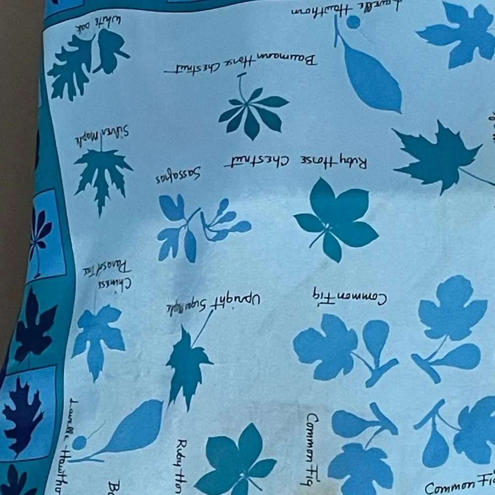 Vintage Vera Blues Scarf 22 In Sq Good Condition